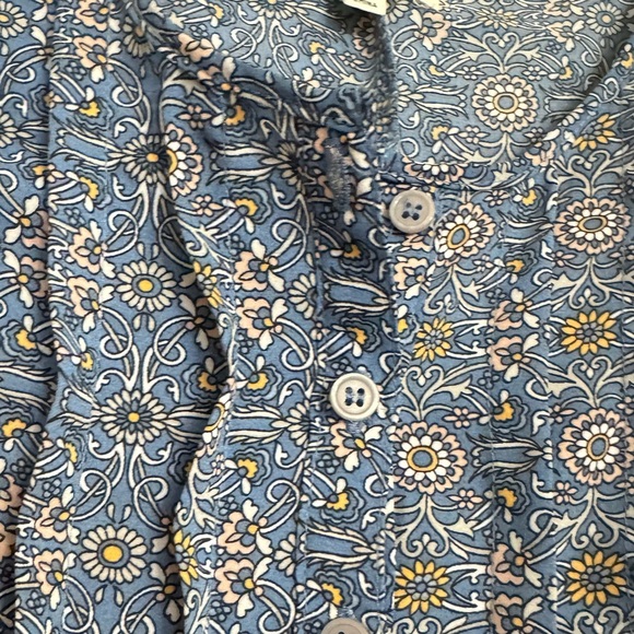 Max Studio Blouse XS Blue White Floral Ruffle Cap Sleeves Button Detailed Shirt - Picture 6 of 15